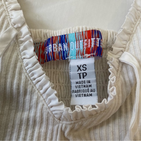 Urban Outfitters white crop top puff sleeves V neck shirred back XS renaissance - Picture 3 of 9